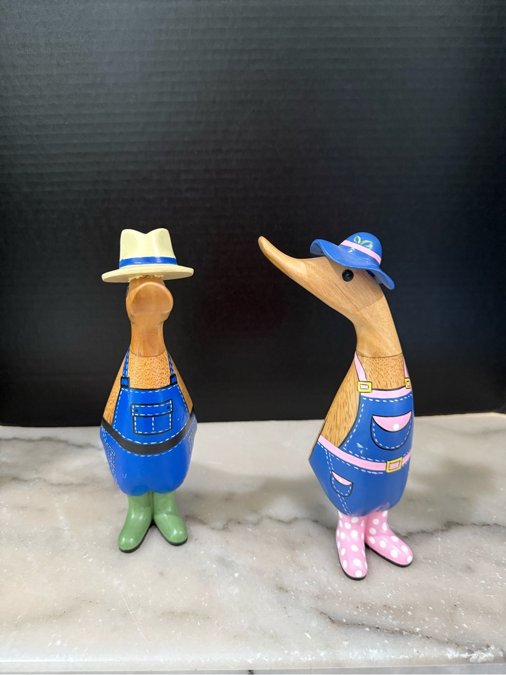 DCUK Pair Gardener Duckling Spotty Pink Wellies Natural Bamboo Wood Carved Duck
